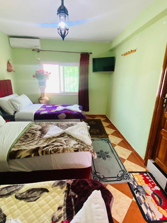 motel ain mersa Ifrane  Buitenkant foto