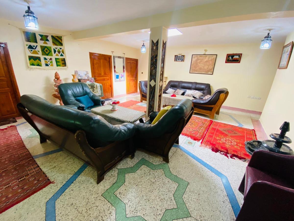 motel ain mersa Ifrane  Buitenkant foto