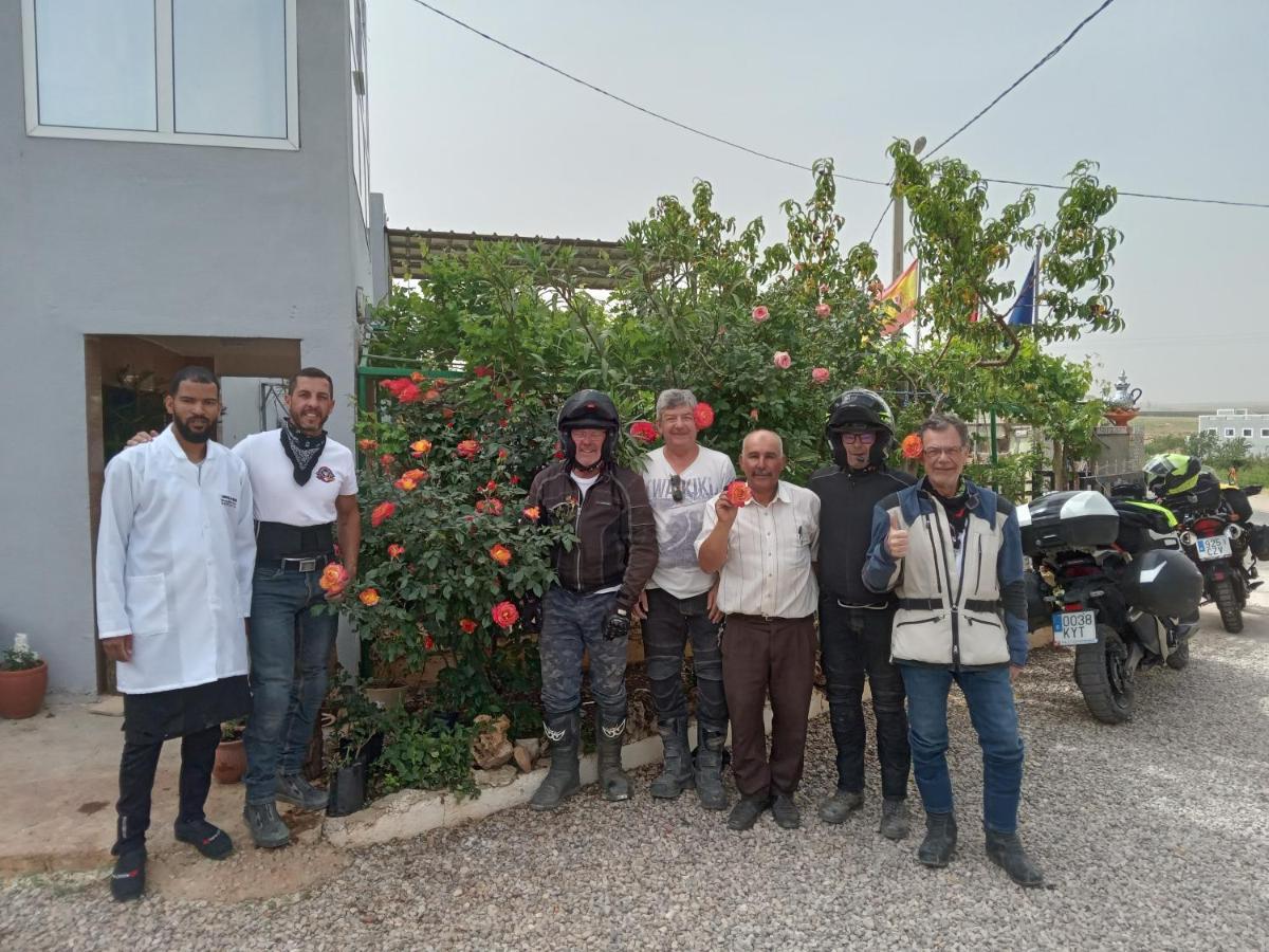 motel ain mersa Ifrane  Buitenkant foto